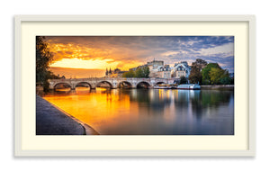 Pont Neuf at Sunrise